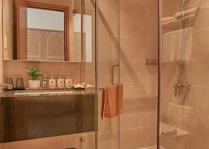 Sala Hotel 3*